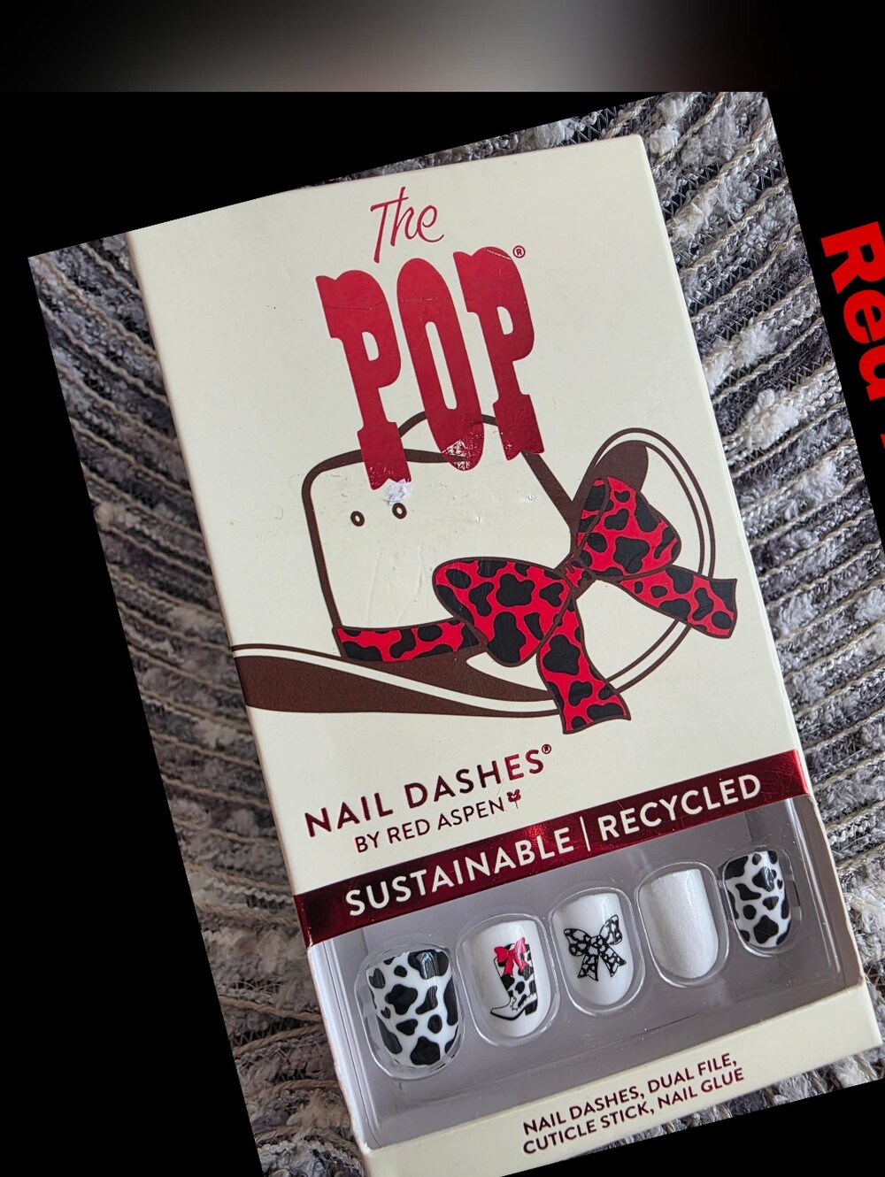 The Pop Nail Dashes by Red Aspen – White & Black Leopard Press-On Nails